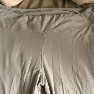 Lularoe TC leggings.